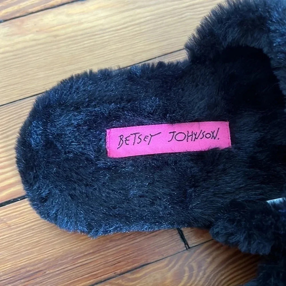 Betsey Johnson Fuzzy Warm Plush Black and Rainbow Slippers - Picture 3 of 5